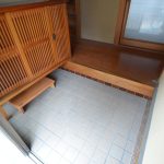 (玄関)