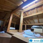 屋根裏収納